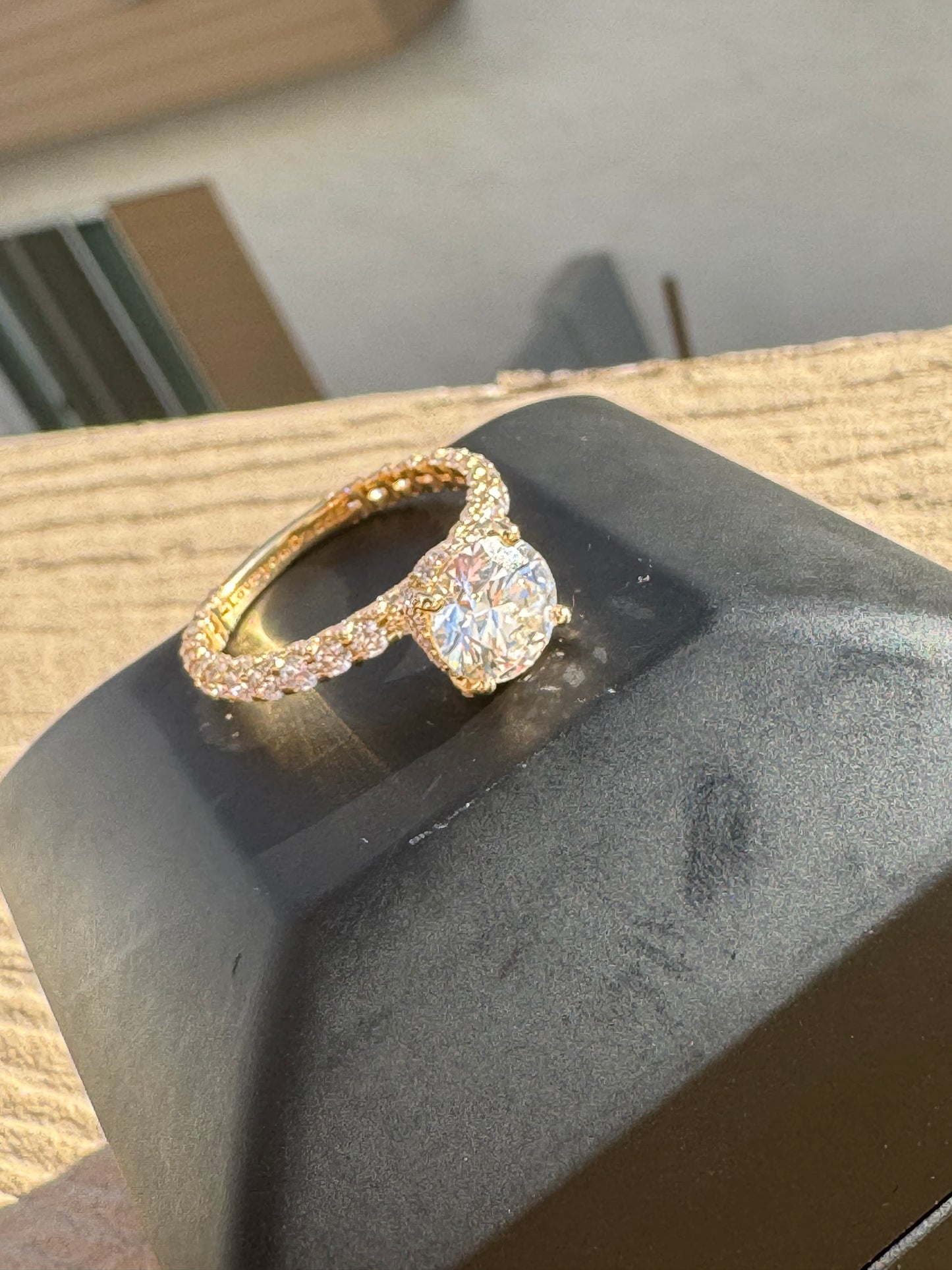 Stunning Custom Yellow Gold VS1 Diamond Ring